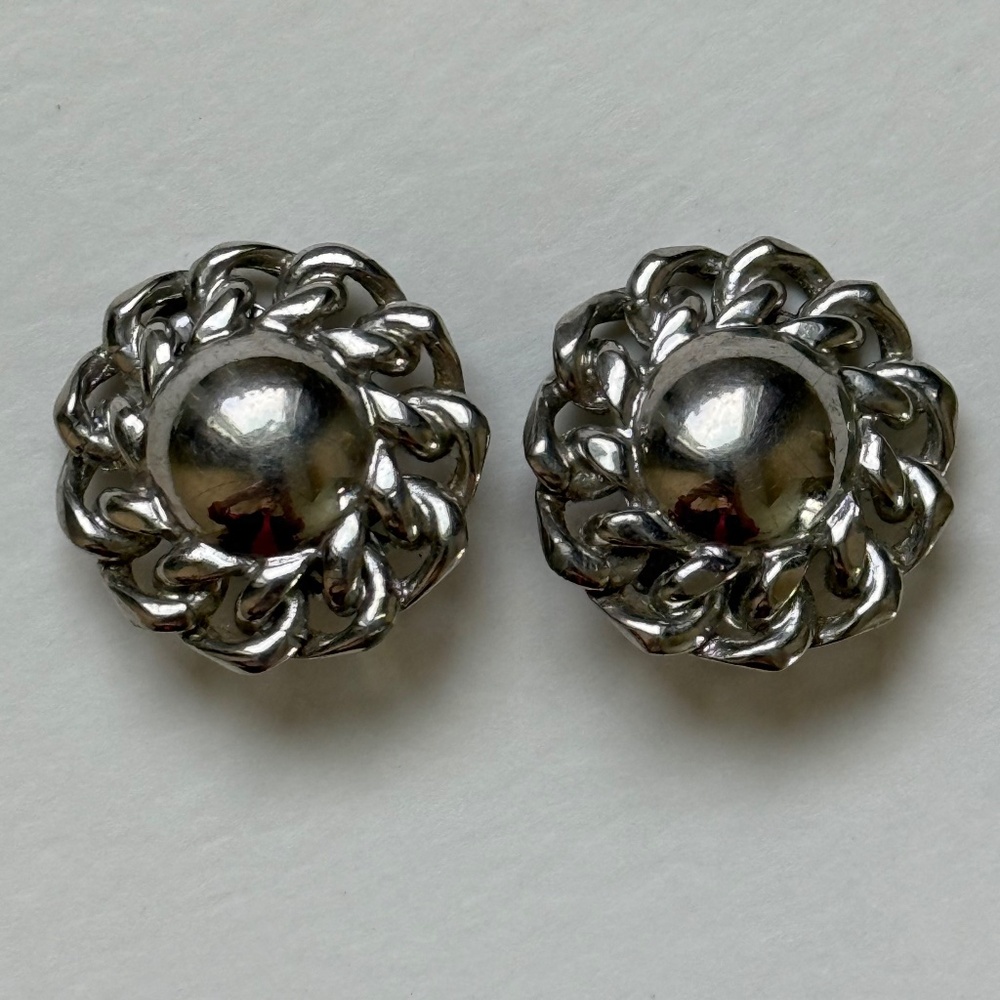 VINTAGE bergere Earrings Clip Floral Matte Silver